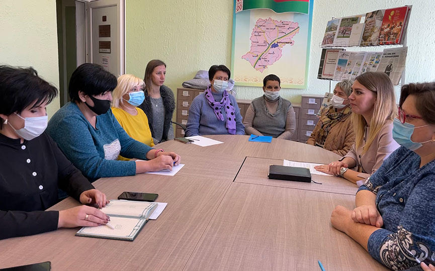 На базе Барановичской районной централизованной библиотечной системы состоялся открытый диалог, посвященный Дню работников культуры Беларуси
